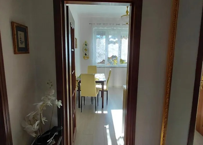 Sleeping Chest * Tirana