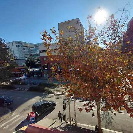 Sleeping Chest Apartmán Tirana